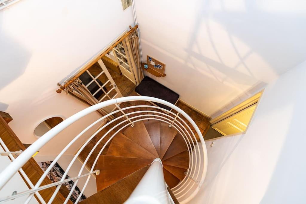 Anna-Maria : Grand Appartement 10 Personnes+Parking Prive -Actif+ Location- Marsiglia Esterno foto