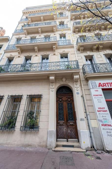 Anna-Maria : Grand Appartement 10 Personnes+Parking Prive -Actif+ Location- Marsiglia Esterno foto