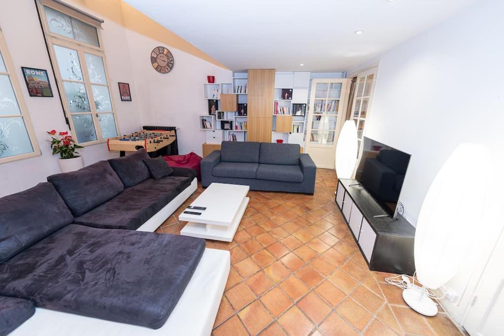 Anna-Maria : Grand Appartement 10 Personnes+Parking Prive -Actif+ Location- Marsiglia Esterno foto