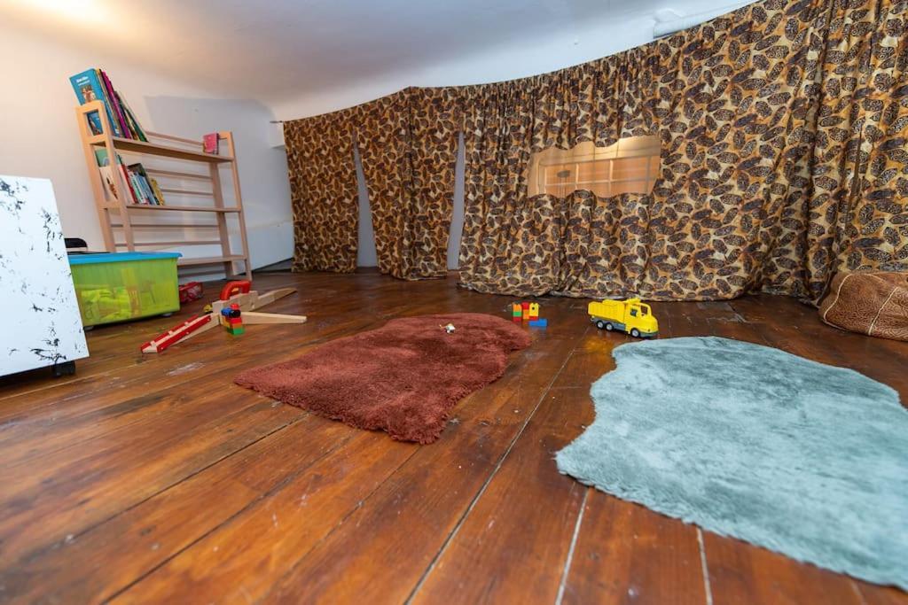 Anna-Maria : Grand Appartement 10 Personnes+Parking Prive -Actif+ Location- Marsiglia Esterno foto